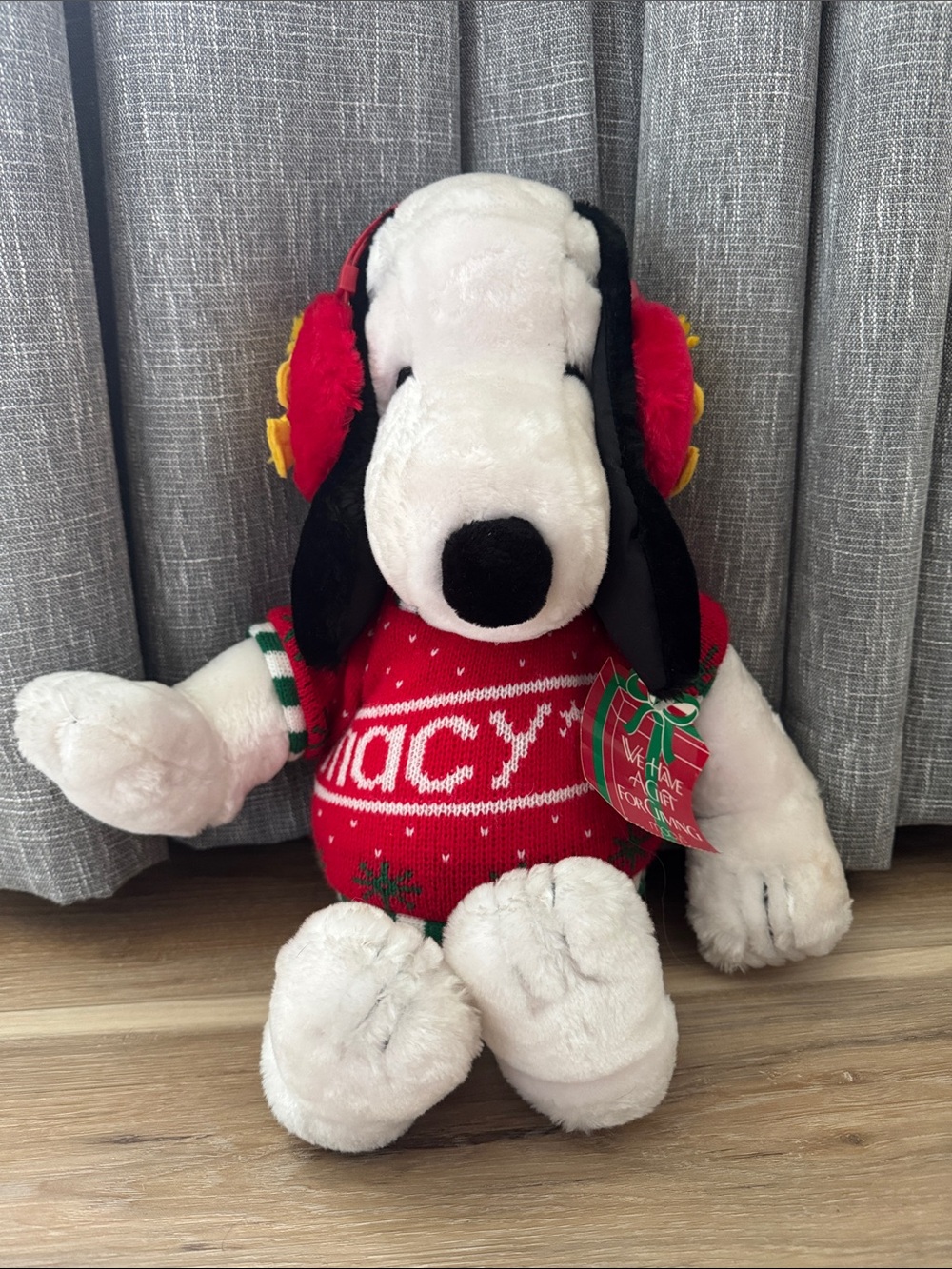 VINTAGE MACYโS EXCLUSIVE SNOOPY PLUSH DOLL WITH WOODSTOCK THEMED EARMUFFS